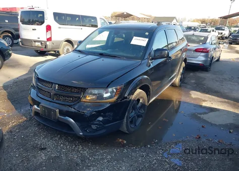 2019 Dodge Journey Crossroad Awd z USA, uszkodzony, nr VIN 3C4PDDGG3KT739186